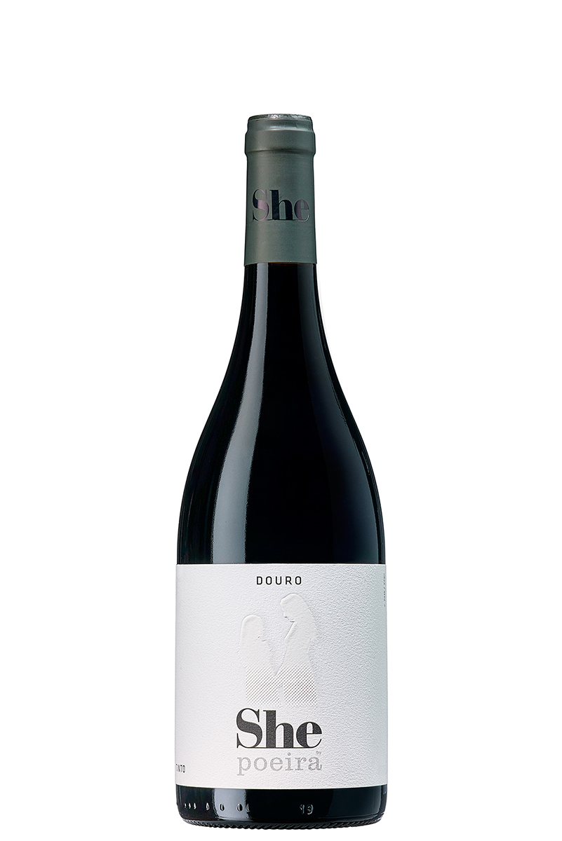 Poeira, She Tinto 2019